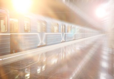 Boş koltuklu metro vagonu. Boş metro vagonu.