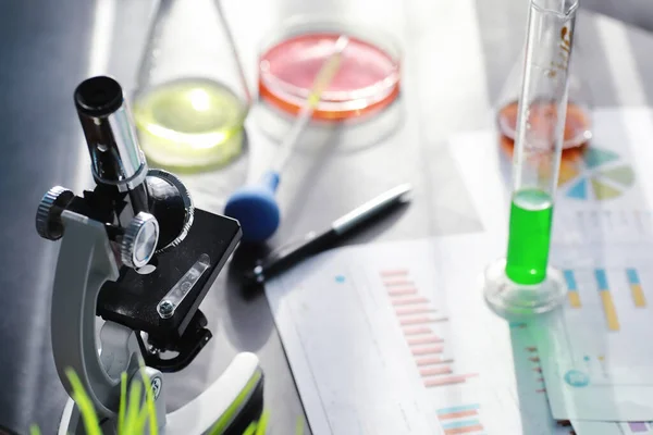 Лабораторные Исследования Проверка Наркотики Химические Эксперименты Лаборатории Микроскоп Различные Пробирки — стоковое фото