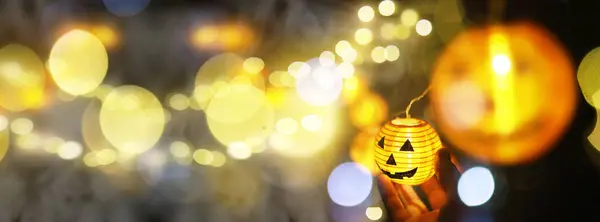 Het Concept Van Licht Nacht Halloween Ronde Lamp Vorm Van — Stockfoto