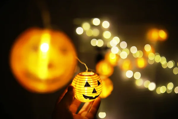 Έννοια Του Φωτός Νύχτα Halloween Στρογγυλό Σχήμα Λαμπτήρα Κολοκύθας Χρησιμοποιείται — Φωτογραφία Αρχείου