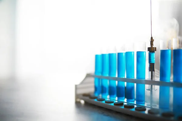 Tube Essai Verre Débordement Nouvelle Solution Liquide Bleu Potassium Effectue — Photo