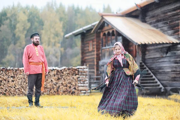 Traditionella Slaviska Ritualer Rustik Stil Utomhus Sommaren Slavisk Bondgård Bönder — Stockfoto