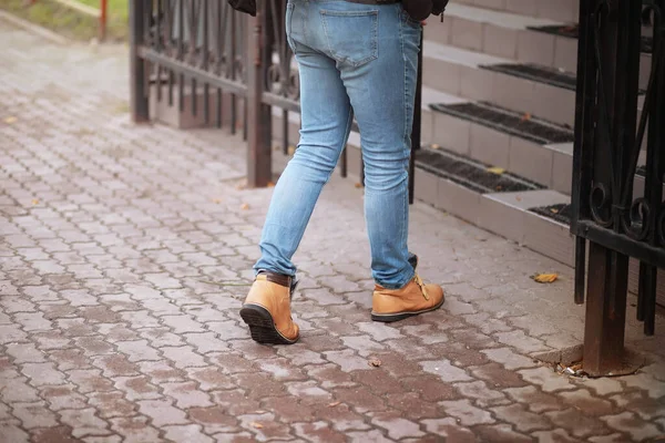 Autumn Concept Pedestrian Feet Road Autumn Leaves Footpath — Stock Photo, Image