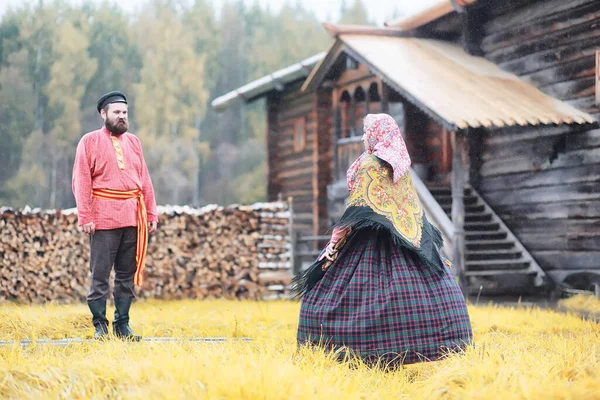 Traditionella Slaviska Ritualer Rustik Stil Utomhus Sommaren Slavisk Bondgård Bönder — Stockfoto