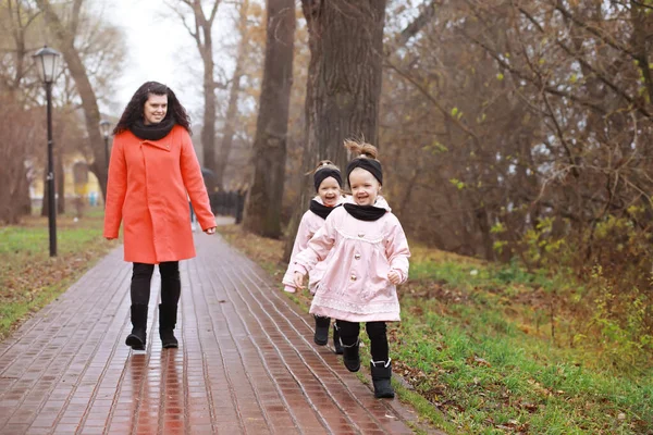 Young Family Walk Autumn Park Sunny Day Happiness Together — Stock Photo, Image