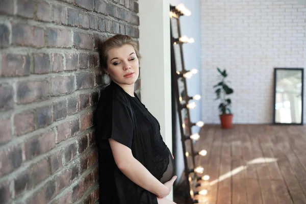 Pregnant Young Beautiful Girl Home Setting Posing — Stock Photo, Image