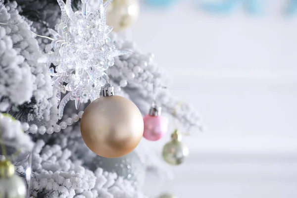 Noël Fond Vacances Boule Argent Rouge Suspendue Arbre Décoré Avec — Photo