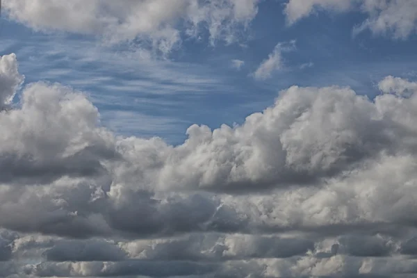 Latar belakang langit biru dan awan — Stok Foto