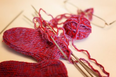 Kırmızı Top iplik örgü örmek için iğne çorap