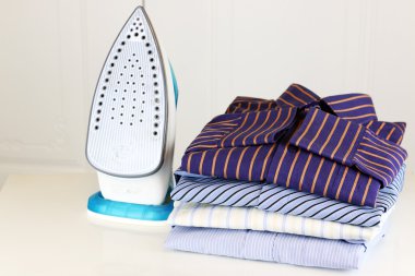 gömlek ve el Ütü, yığın