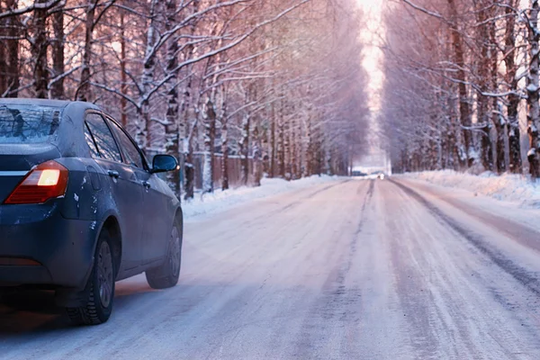 Auto leere Straße Gasse Winter — Stockfoto