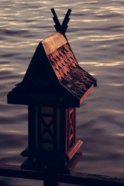 Lamplampa Vid Strandhus Hav — Stockfoto