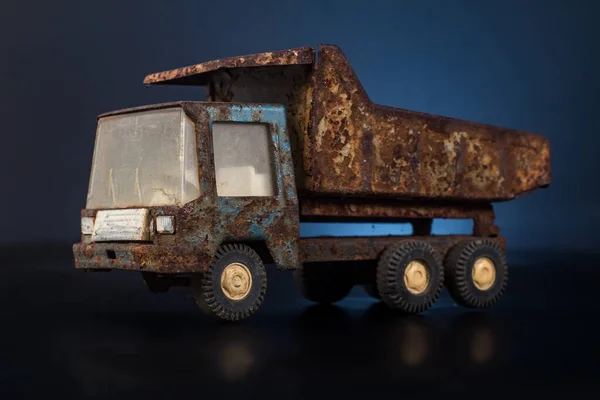 Old Dirty Very Rusty Tin Metal Model Dump Truck Blue — Stock Photo, Image