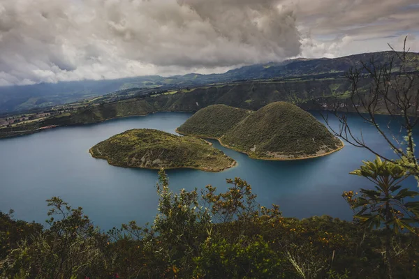 Guardando Verso Isola Sul Famoso Lago Cuicocha Ecuador Panorama Lago — Foto Stock