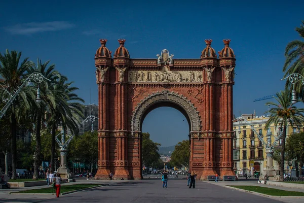 Spanya Nın Barcelona Şehrinde Güneşli Bir Günde Zafer Kemeri Zafer — Stok fotoğraf