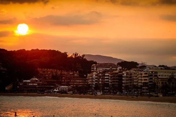 Spanya Popüler Turizm Beldesi Lloret Mar Kumlu Sahili Altın Güneş — Stok fotoğraf