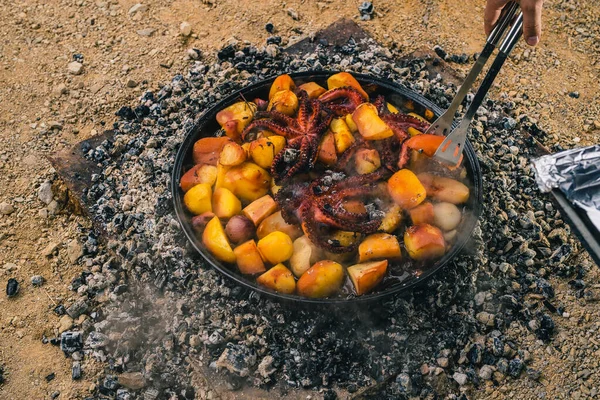 Cozinhar Tradicional Balkan Turca Bósnio Dálmata Refeição Peka Panelas Metal — Fotografia de Stock