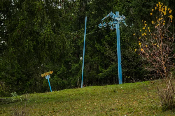 Impianti Risalita Abbandonati Sulla Pista Sci Ulovka Vicino Vrhnika Slovenia — Foto Stock