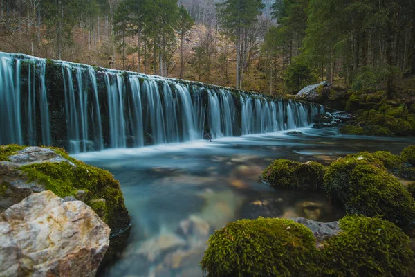 Liten Vatten Damm Vid Floden Våren Kamniska Bistrica Slovenien Torr — Stockfoto
