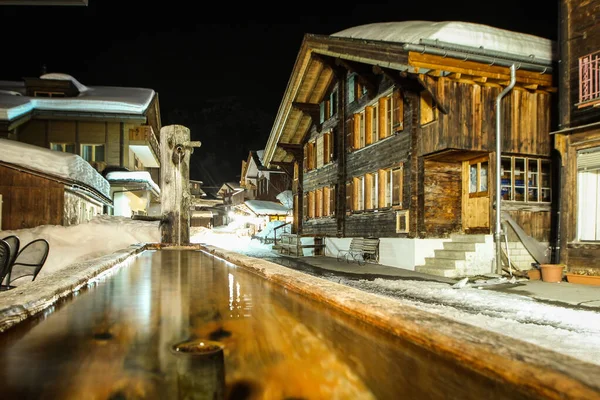 Cabanes Bungalows Murren Suisse Par Une Froide Nuit Hiver Enneigée — Photo