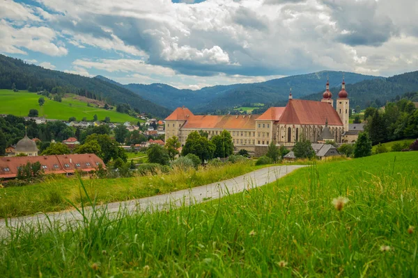 Panorama Barockkloster Benidiktirner Styva Lambrecht Grumlig Dag Stort Och Djärvt — Stockfoto