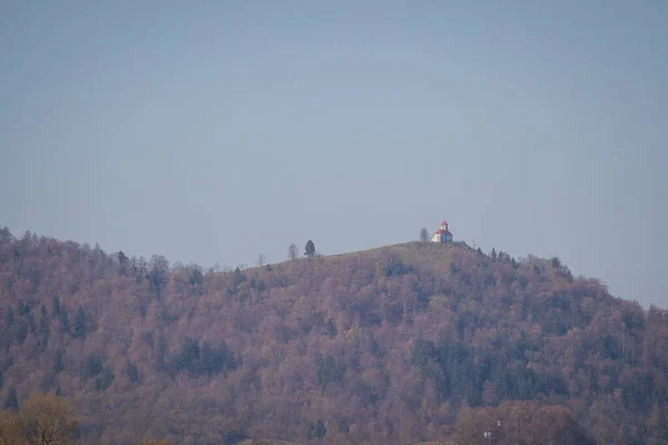 Die Kirche Sveta Ana Auf Dem Hügel Über Den Sümpfen — Stockfoto