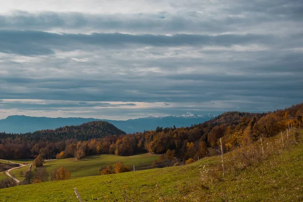 Podzim Jako Louky Krásné Památky Směrem Horám Dálce — Stock fotografie