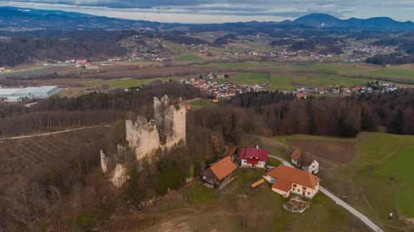 Drohnenpanorama Der Ruinen Der Burg Rifnik Einem Herbsttag Mit Umliegenden — Stockfoto