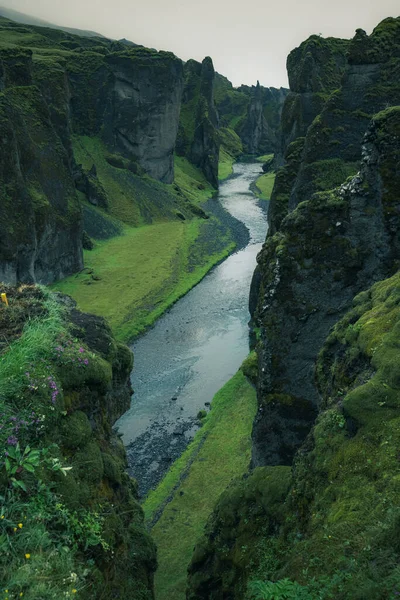 Epický Letecký Pohled Kaňon Fjadrargljufur Jižním Islandu Zelený Bujný Kaňon — Stock fotografie