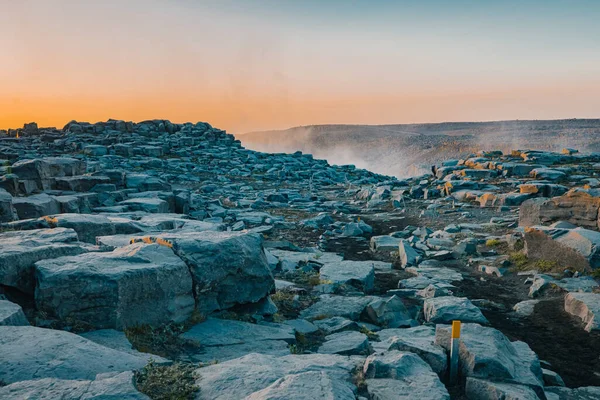 Magnifiche Formazioni Rocciose Nella Zona Dettifoss Islanda Durante Tramonto Estivo — Foto Stock