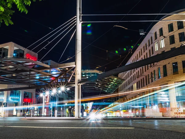 Dresden Köpcentrum Altmarkt Och Spårvagn Natten — Stockfoto