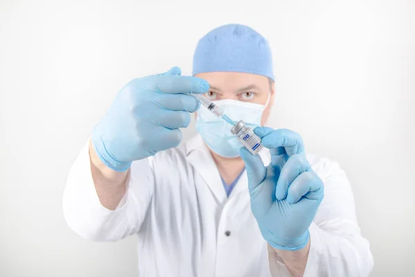 Rus koronavirüs aşısı olan doktor 
