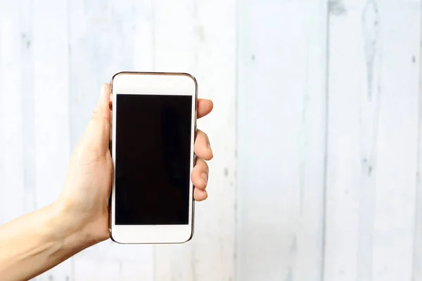 Mulher Mão Segurando Telefone Celular Pagamento Sem Dinheiro — Fotografia de Stock