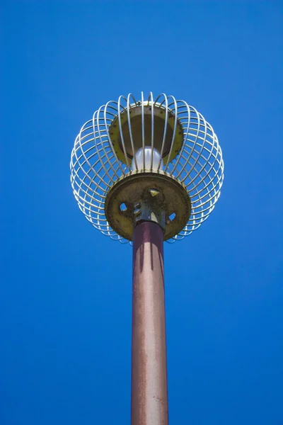 Straßenlaterne, Laternenpfahl — Stockfoto