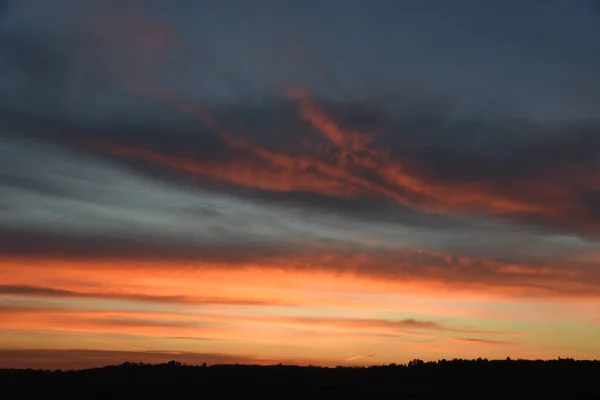 Atemberaubender Blick Auf Sonnenuntergang Und Horizont Mit Magischen Farben Und — Stockfoto