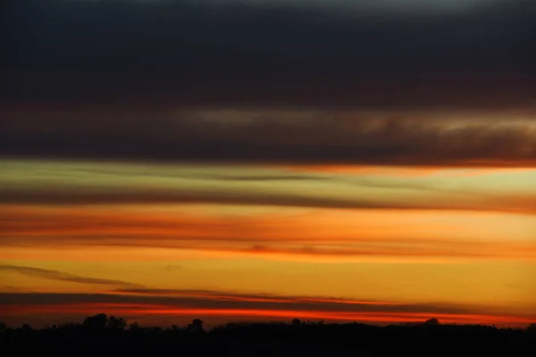 Atemberaubender Blick Auf Sonnenuntergang Und Horizont Mit Magischen Farben Und — Stockfoto