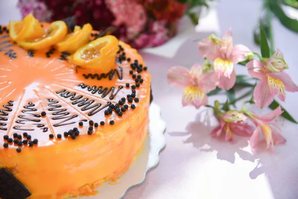 Delicious Orange Cake Frosting Decoration Fresh Orange Fruit Chocolate Neutral — Stock Photo, Image