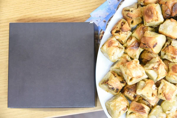 Burek Torta Tradicional Produtos Padaria Tábua Madeira Pratos Mockup Espaço — Fotografia de Stock