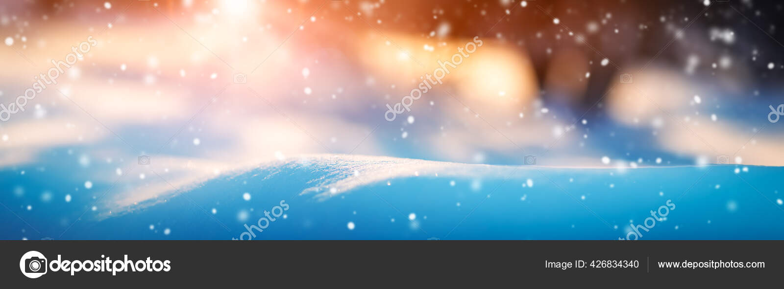 冬雪的背景 雪天阳光明媚 闪烁着雪花 图库照片 C Candy18 冬雪的背景 雪天阳光明媚 闪烁着雪花 图库照片 C Candy18