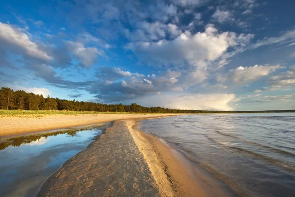 Path on the sea in evening light — Stock Photo, Image