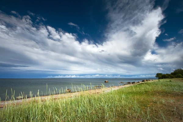 Baltic seaside with dramatic sky — Stock Photo, Image