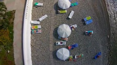 Deniz kıyı şeridi üzerinde dikey Panoraması