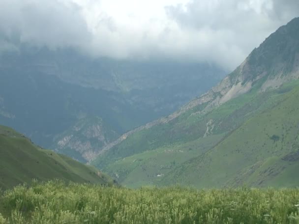 Gargantas de montaña Kurtat — Vídeo de stock