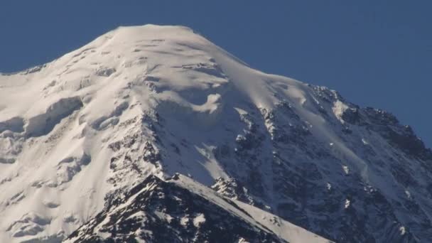 Natuur en landschap bergachtige kloven — Stockvideo