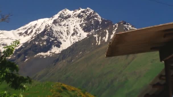 Przyroda i krajobrazy górskie wąwozy — Wideo stockowe