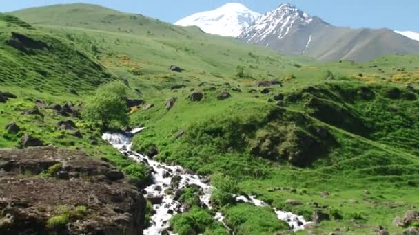 自然和风景的山区三峡 — 图库视频影像