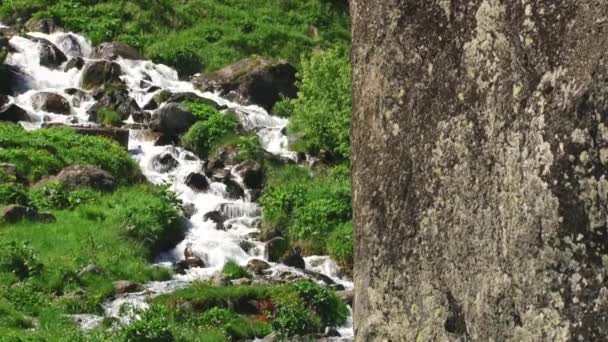 Doğa ve manzara dağlık gorges — Stok video