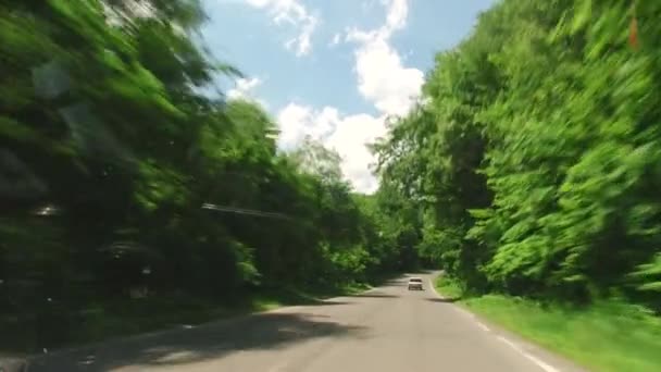 Viaggio sulle strade montuose della Repubblica dell'Ossezia del Nord-Alania , — Video Stock