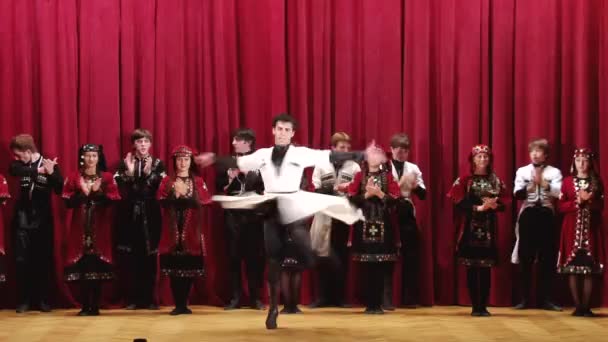 Address children's dance ensemble "Iveria" the city of Sochi on the concert — Stock Video