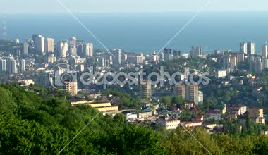Panoramik manzaralarını sunan Sochi şehir ve çevresi Karadeniz üzerinde merkezi